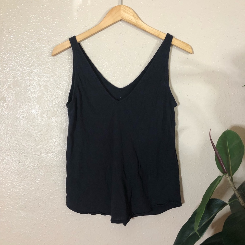 Everlane Air Cami in Black